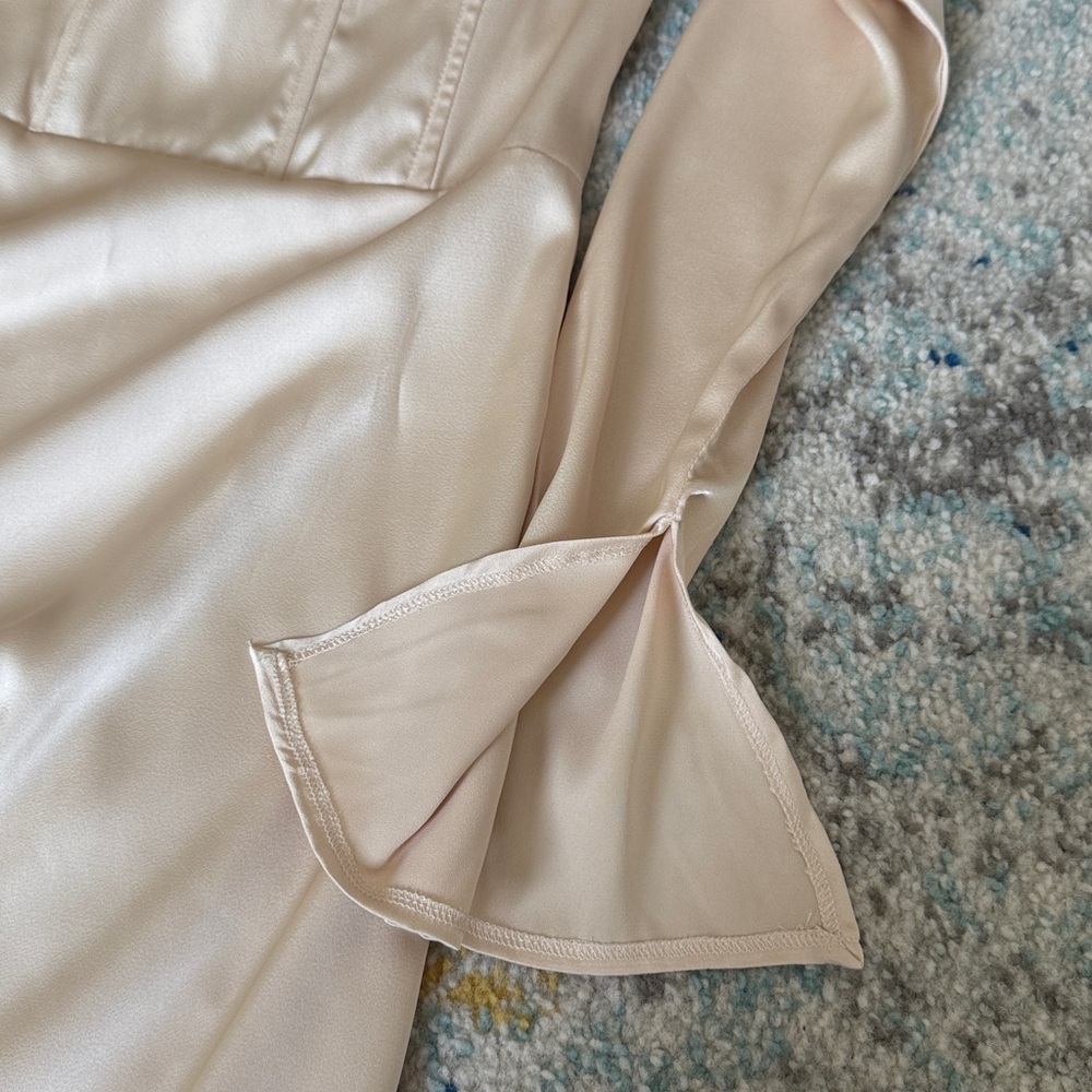 PrettyLittleThing Off-Shoulder Cream Mini Dress - Picture 7 of 10